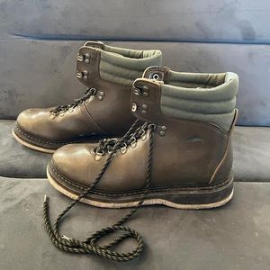 Wading/fishing boots men’s size 11